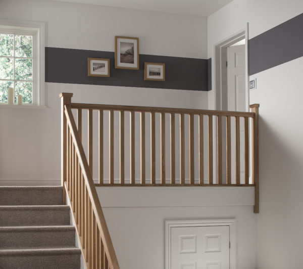 Landing Refurb Kit Hemlock Handrail Baserail & 41mm spindles