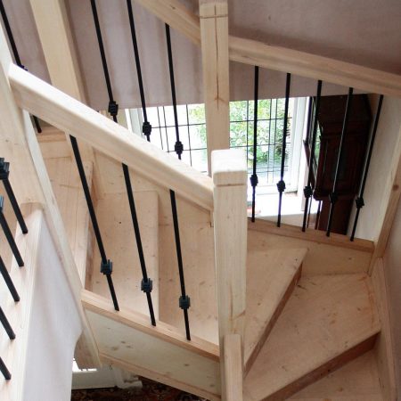 Pine Balustrade Wrought Iron Spindles