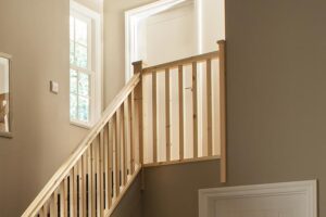 Landing Stair Refurb Kit Pine Handrail Baserail & 32mm Spindles