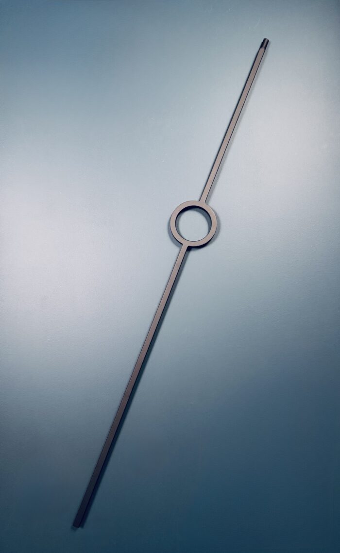 black single circle spindle