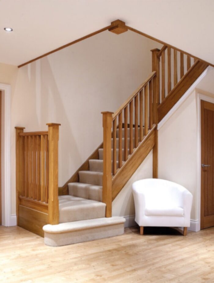 Oak staircase with chamfered spindles