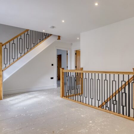 Black Metal Rectangle Spindles